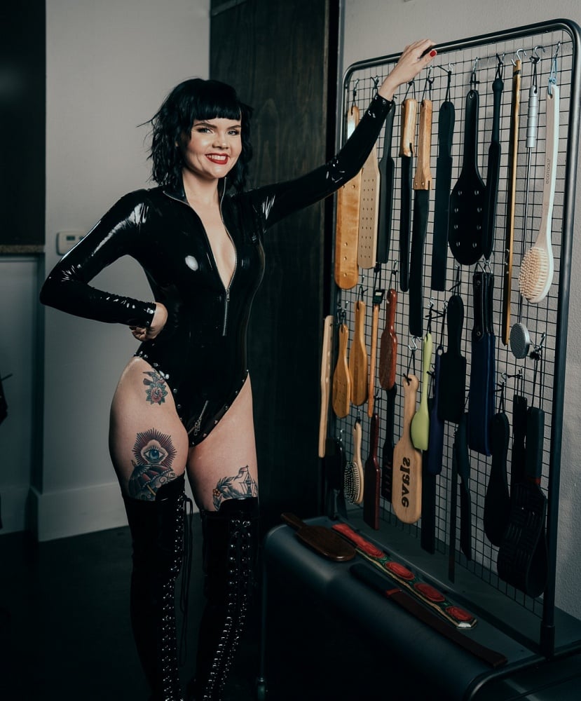 Mistress Petra Hunter