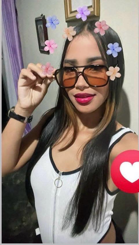 emely23