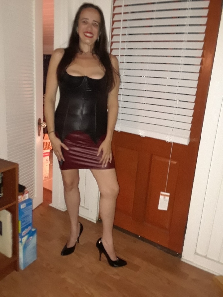 Submissive Anne