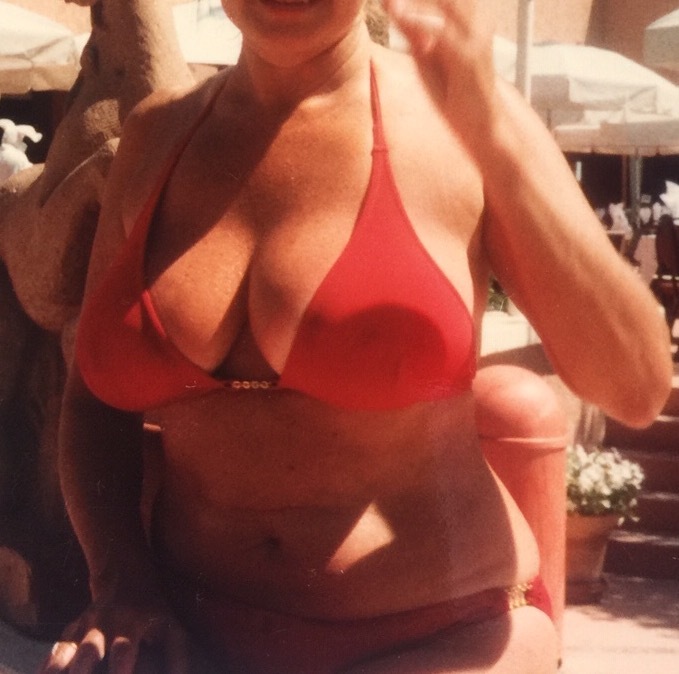 Busty Greta