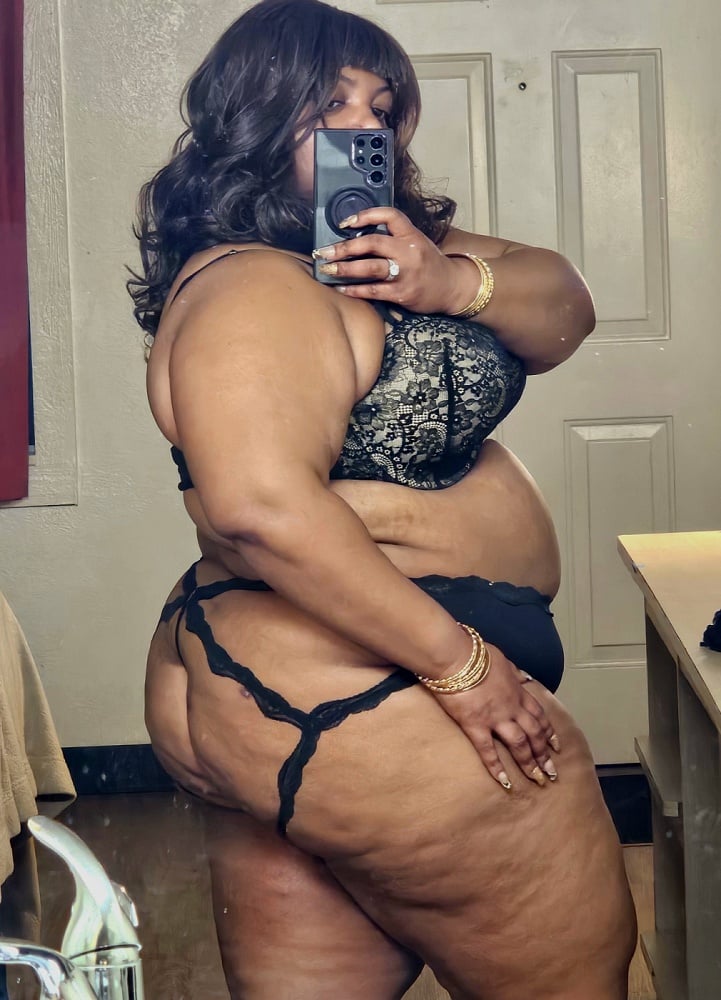 Kiana Divine