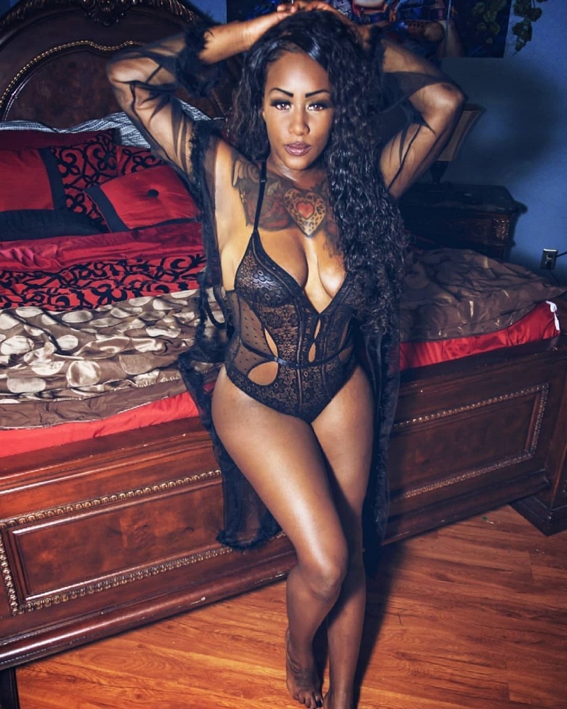 Mia
