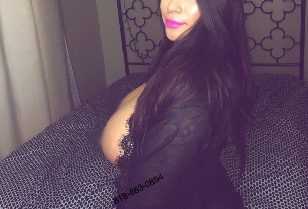 Busty Sandra
