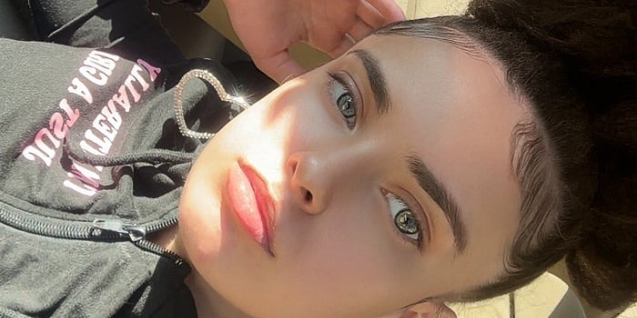 Nia’s Cover Photo