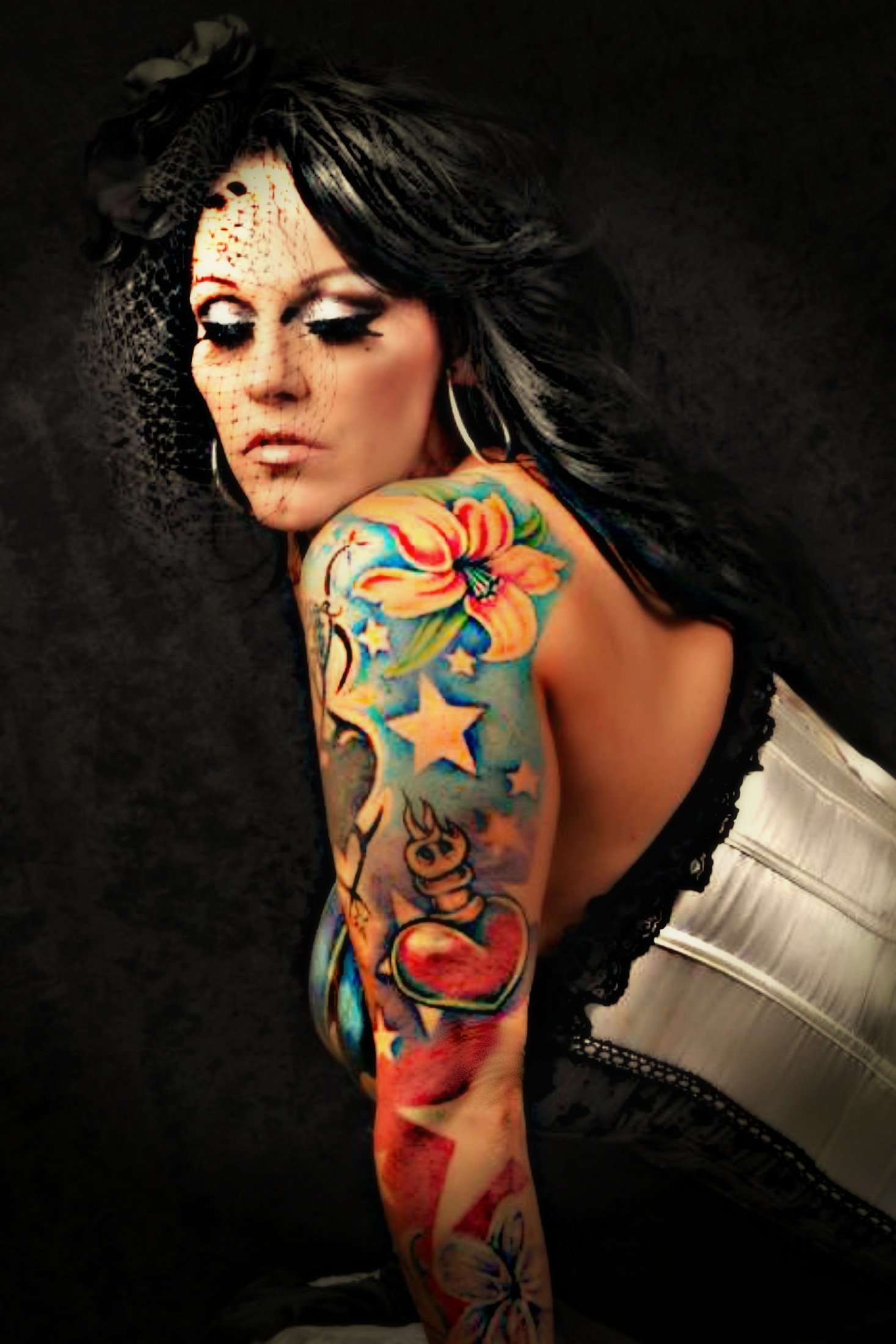 Ms Lisa Love