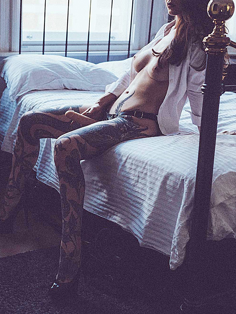 Valerie August