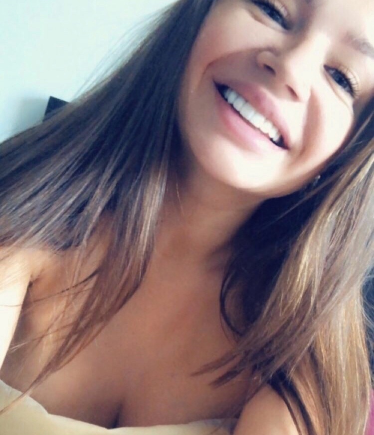 Alexa Grey