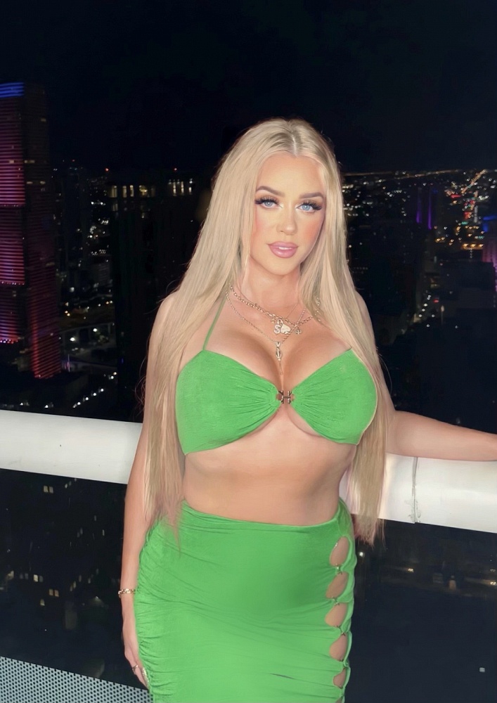 Lexi Luxxx