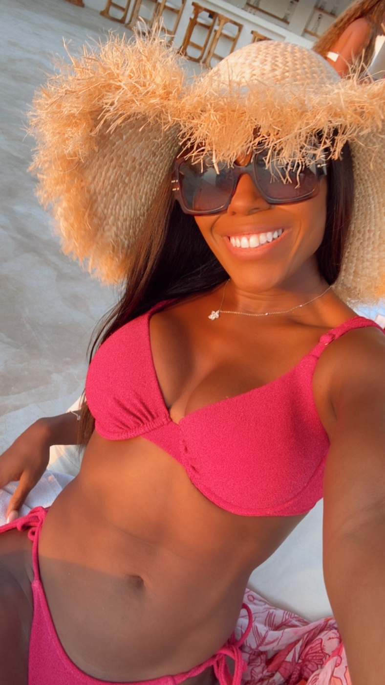 Billie, British Ebony