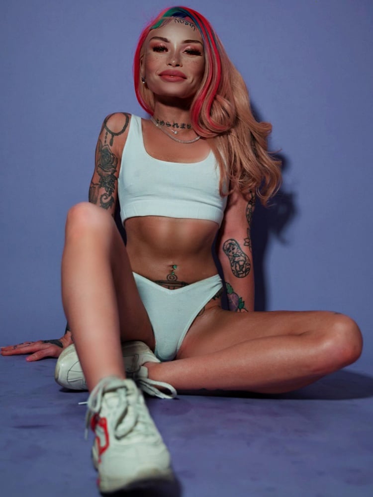 Chloe Carter