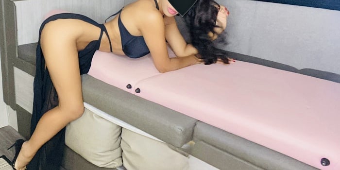 Mia Tantric’s Cover Photo