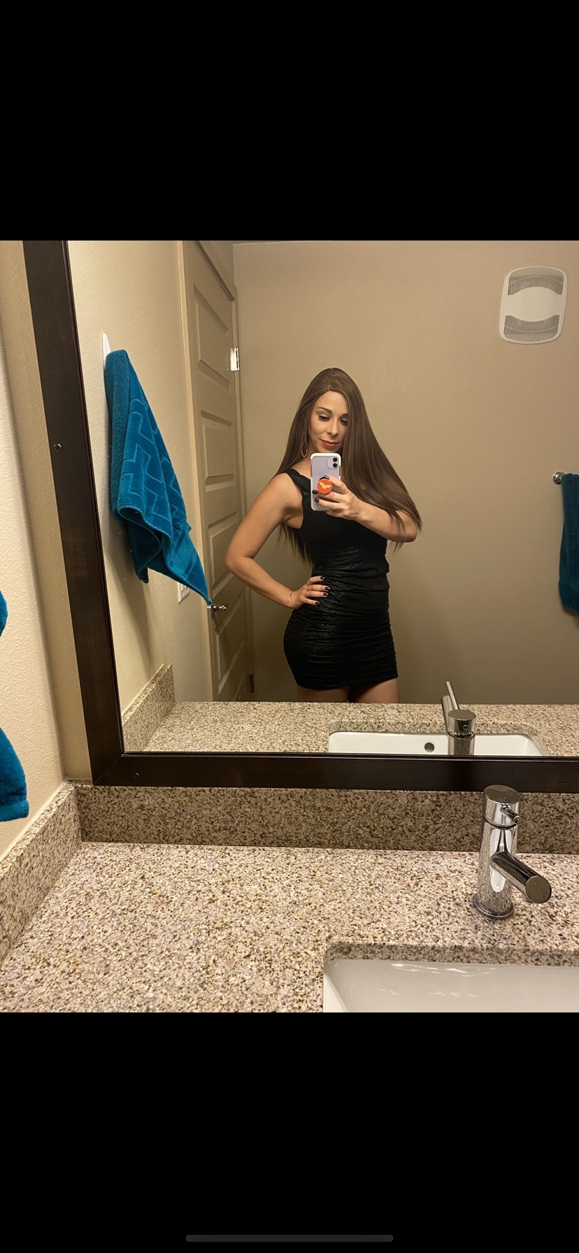 Chloe V.