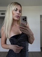 Escort Helena Available for u