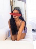Escort Adrienne Amour