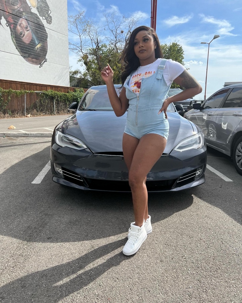 Karmen Love