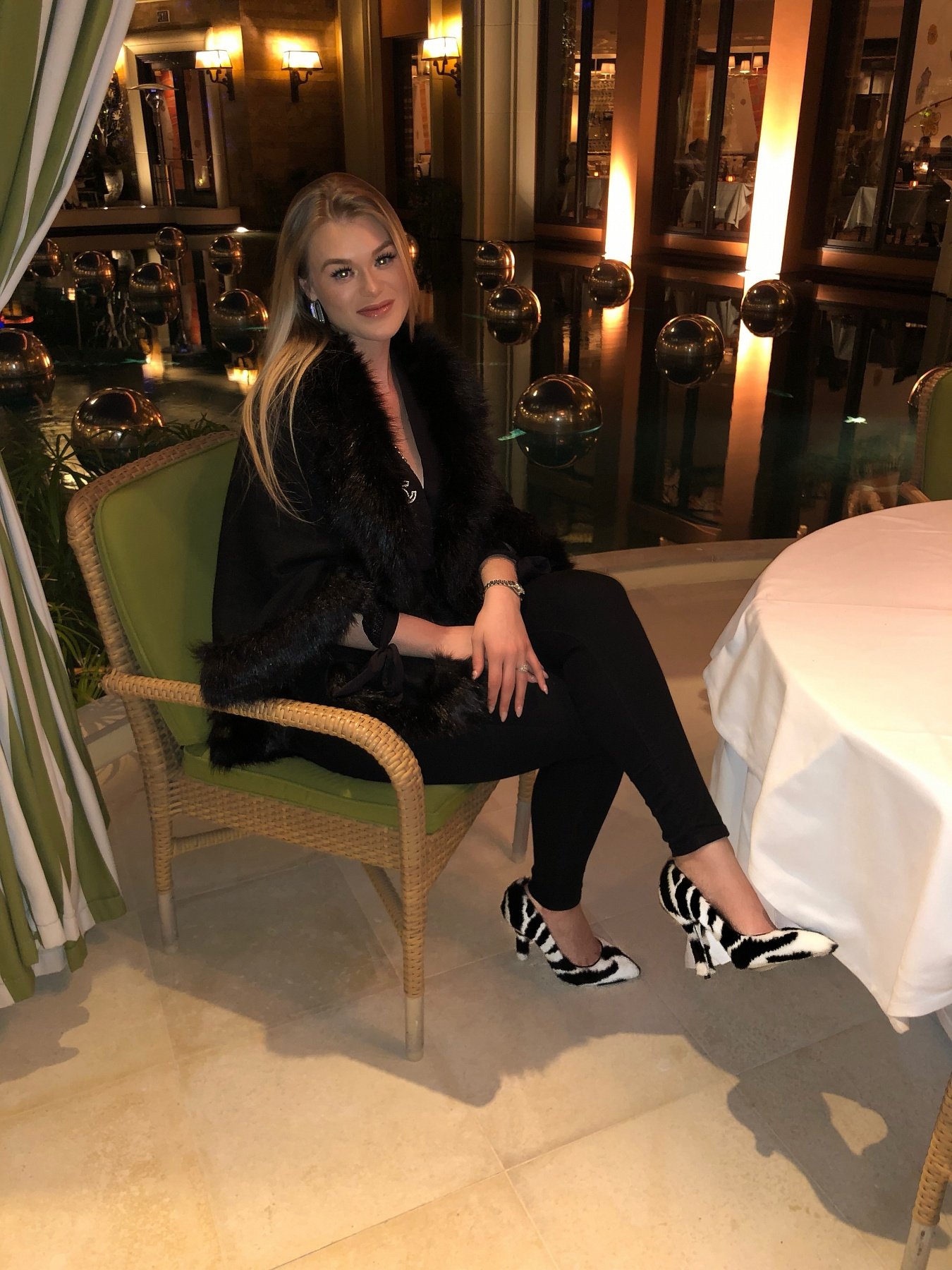 Lindsey Renè ️ Female Entertainer w/Green Eyes in Las Vegas | Slixa