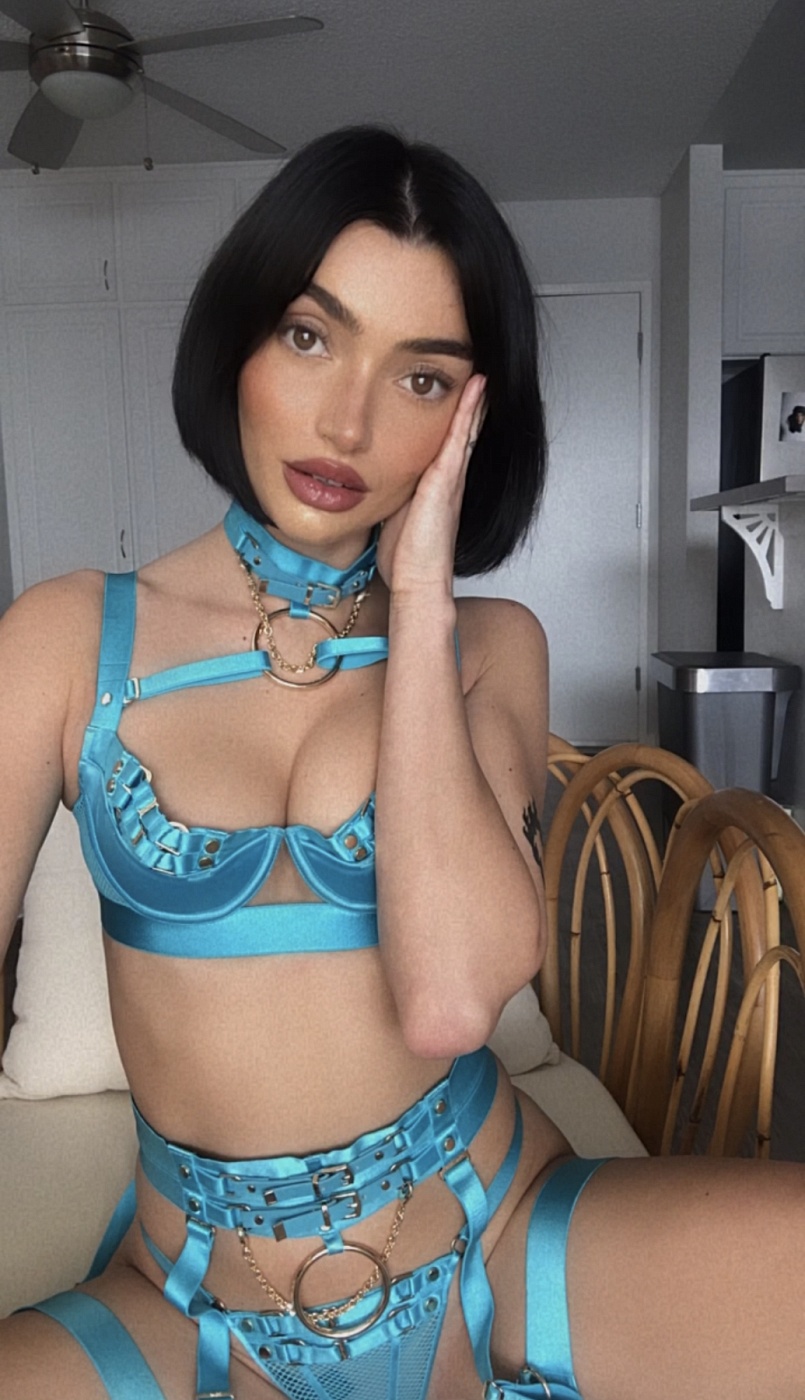 Mia Paige