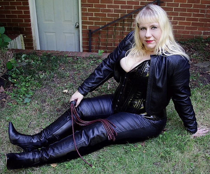 Goddess Eva Lordes