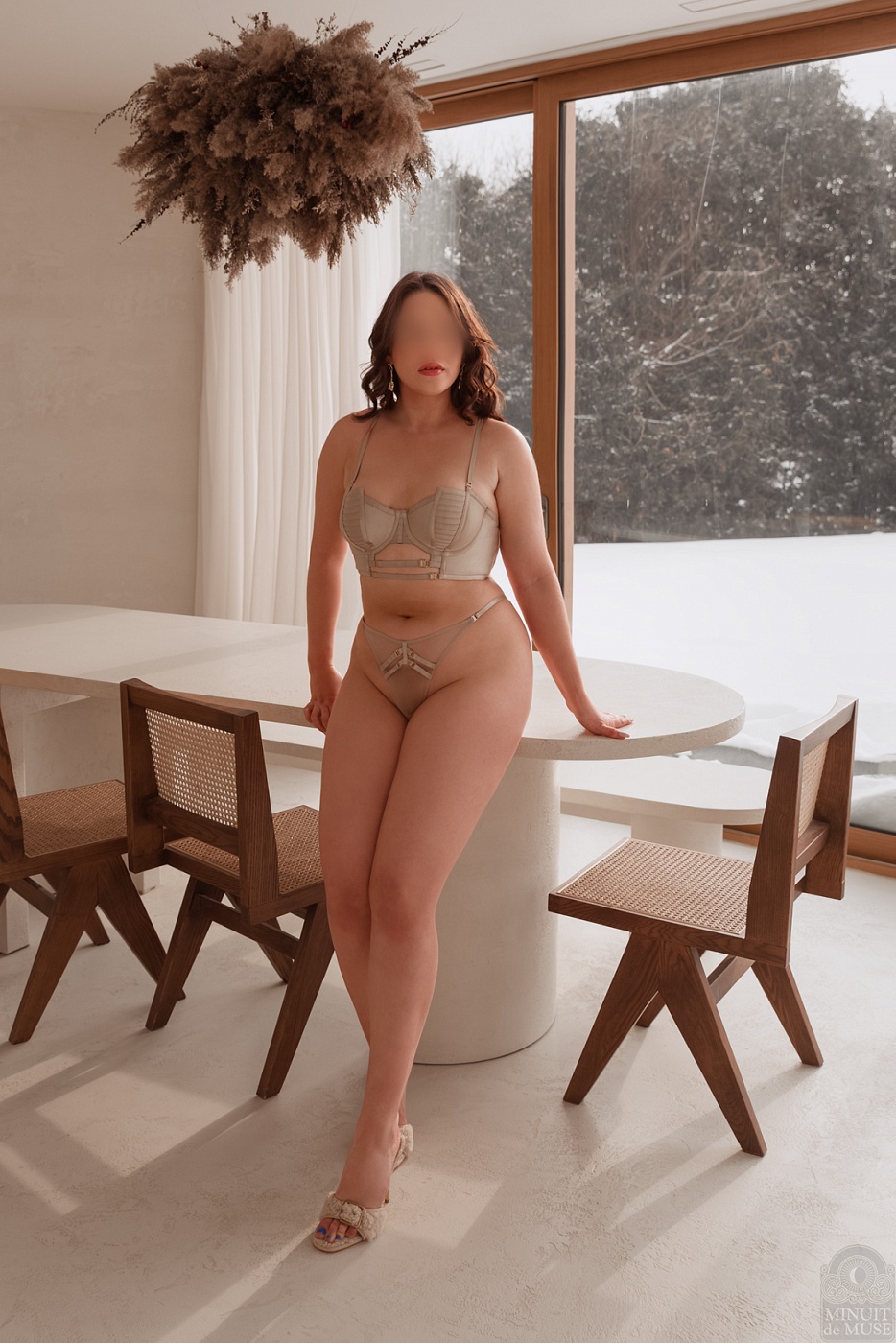 Naomi Loren