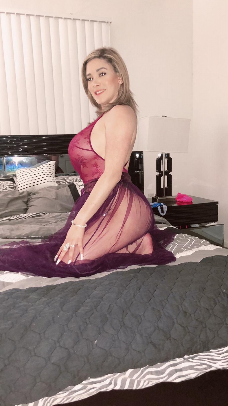 Claudia24