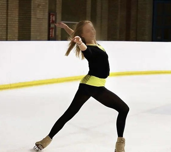Julie Skater Star