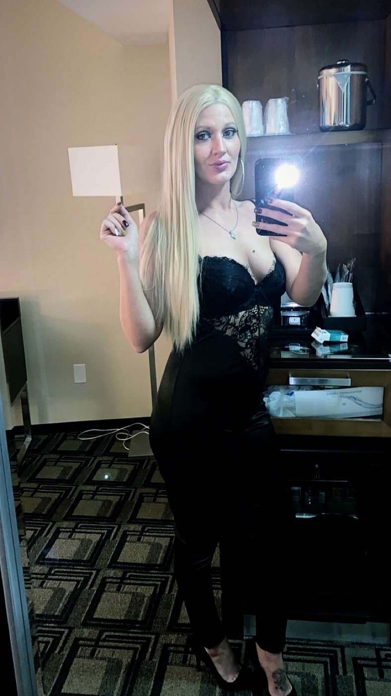 Lacey Nicole
