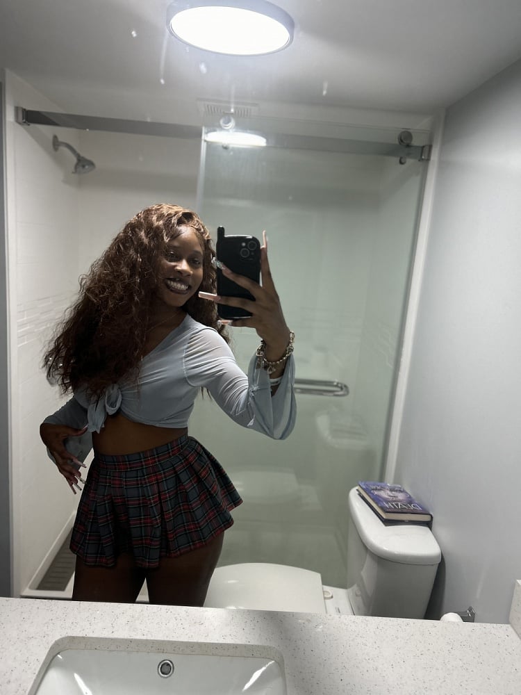 Layla Raven