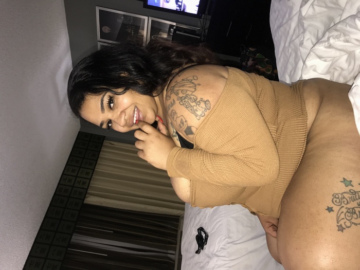 Khloe DDD