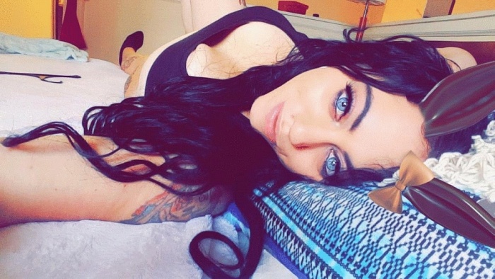 Bella