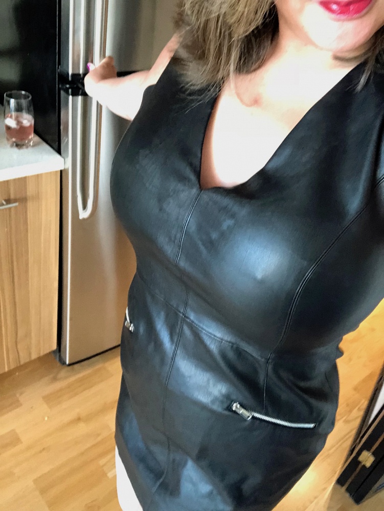 GiGi Amour.