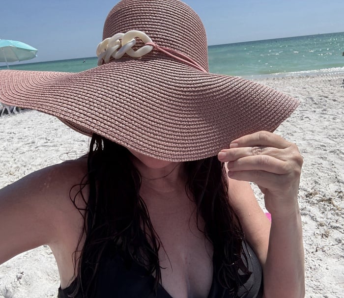 Amelia Rose