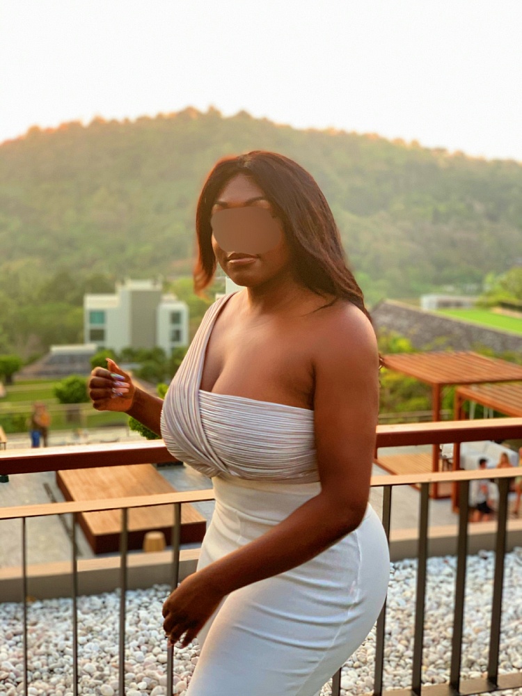 Cassie Dos Santos