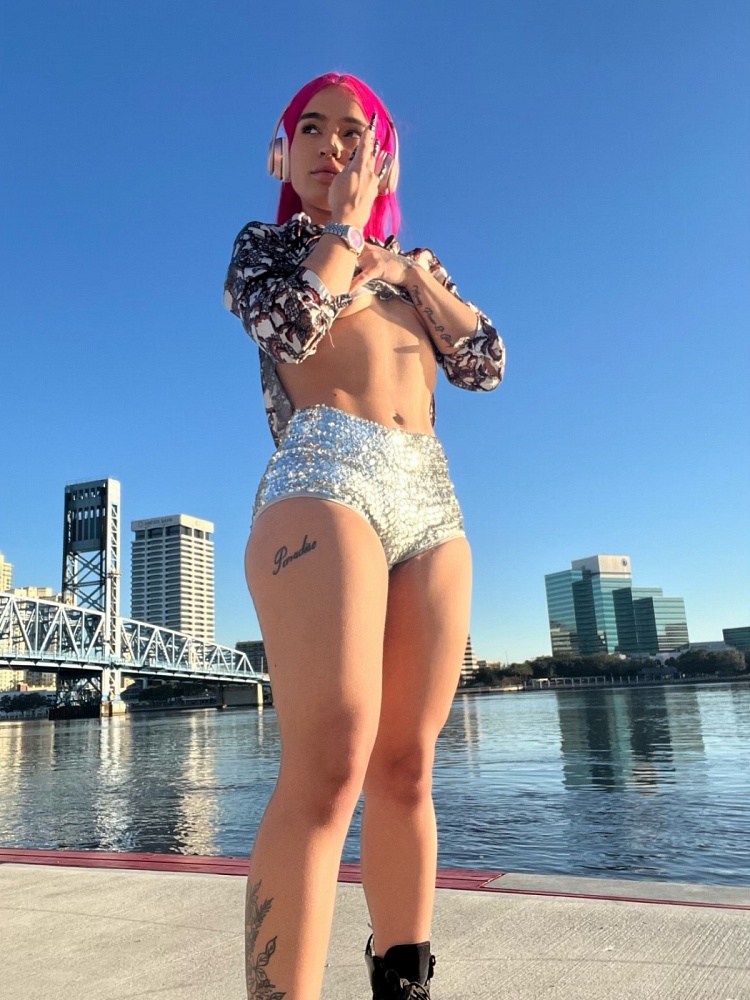 V.I.P Natalia Montana