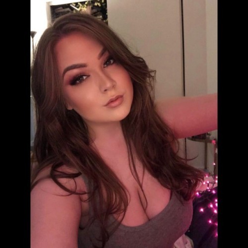 Alaina Fox