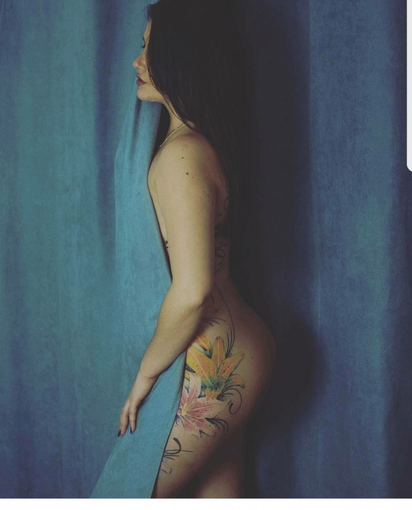 Sensuel Leila