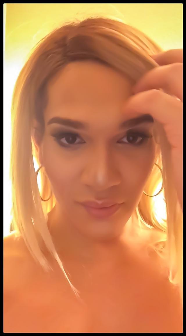 TsSelena