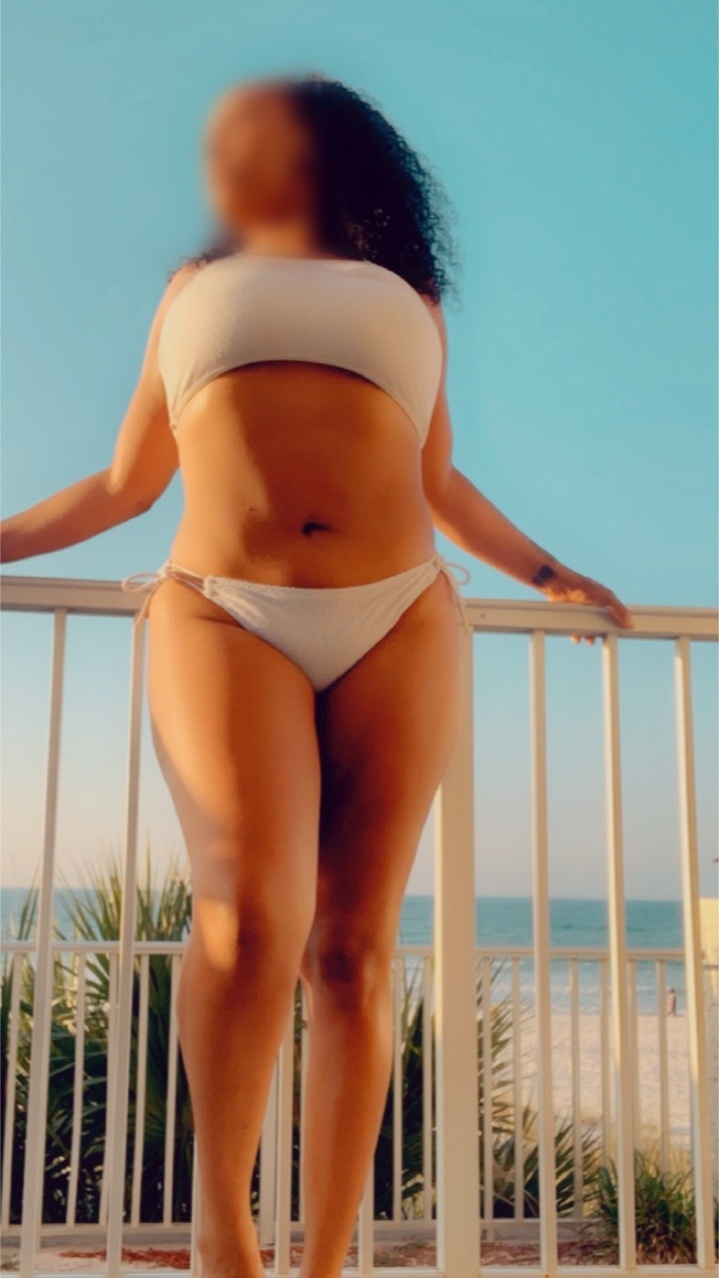 Yasmine Sky