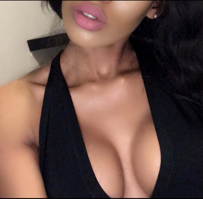 Ebony lady Candice