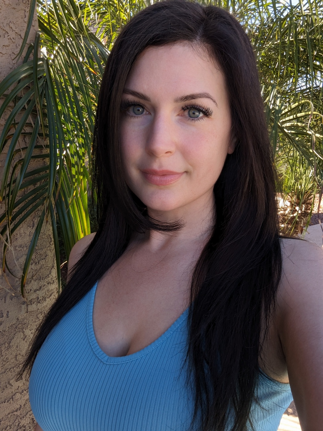 Adult Film Star Danielle ️ Curvy Female Entertainer in Phoenix | Slixa