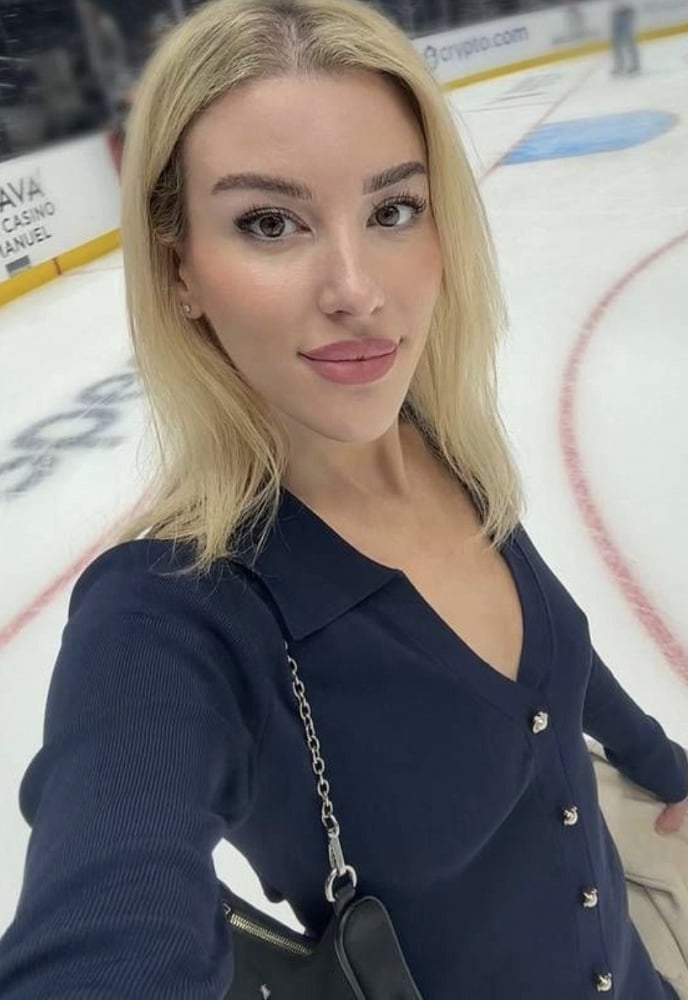 Chloe Monet