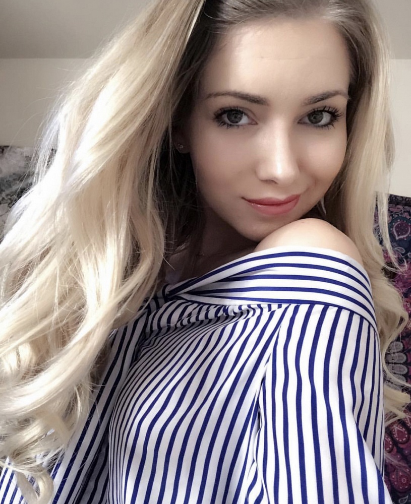 Sexy Clara