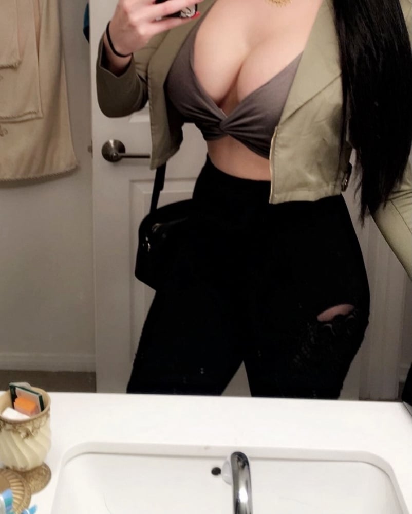 Stella | MONIKA KANE