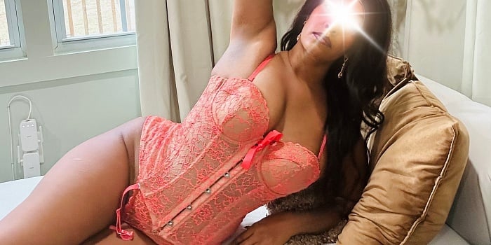 Vivienne Sinclair’s Cover Photo