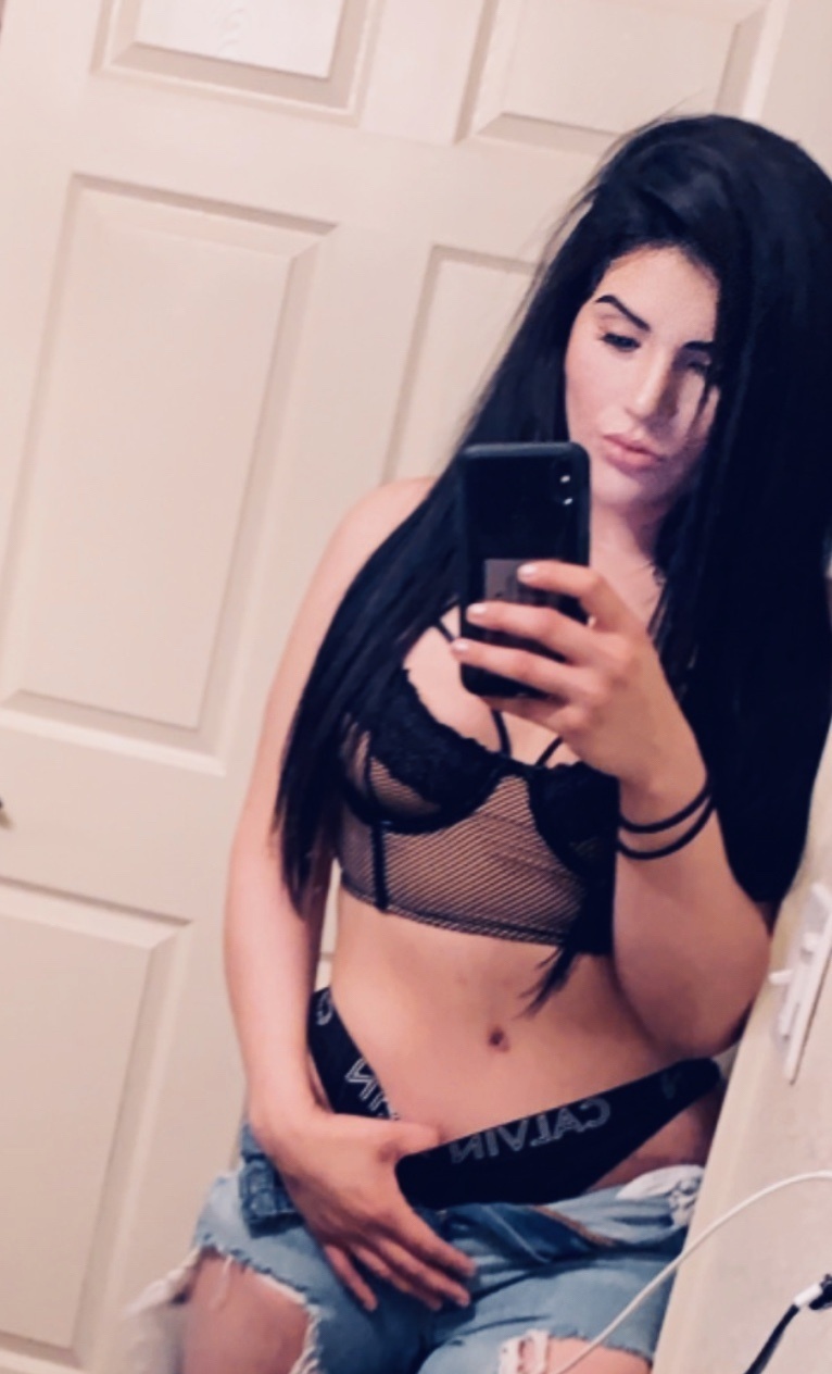AnabellaLeone
