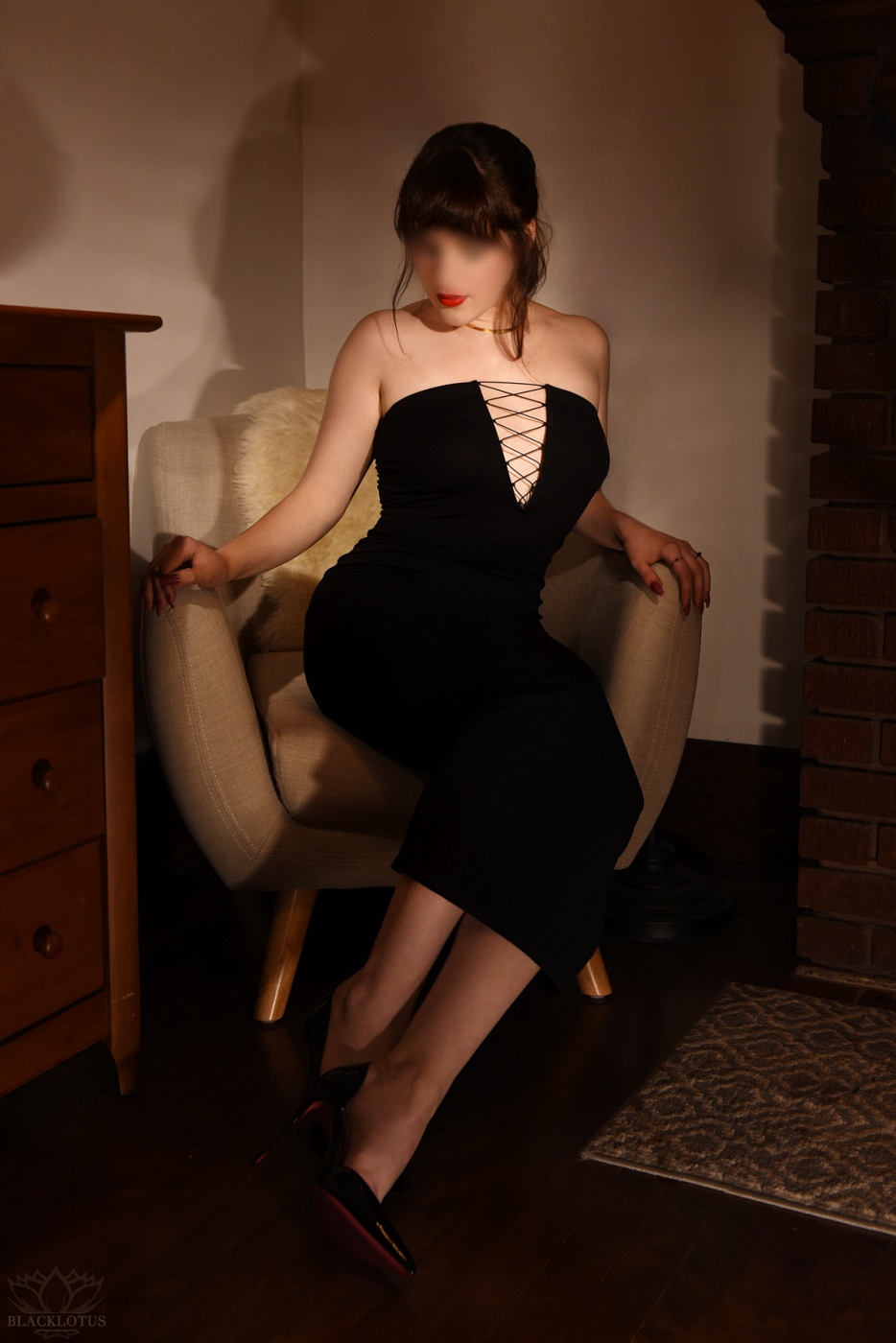 Naomi Loren