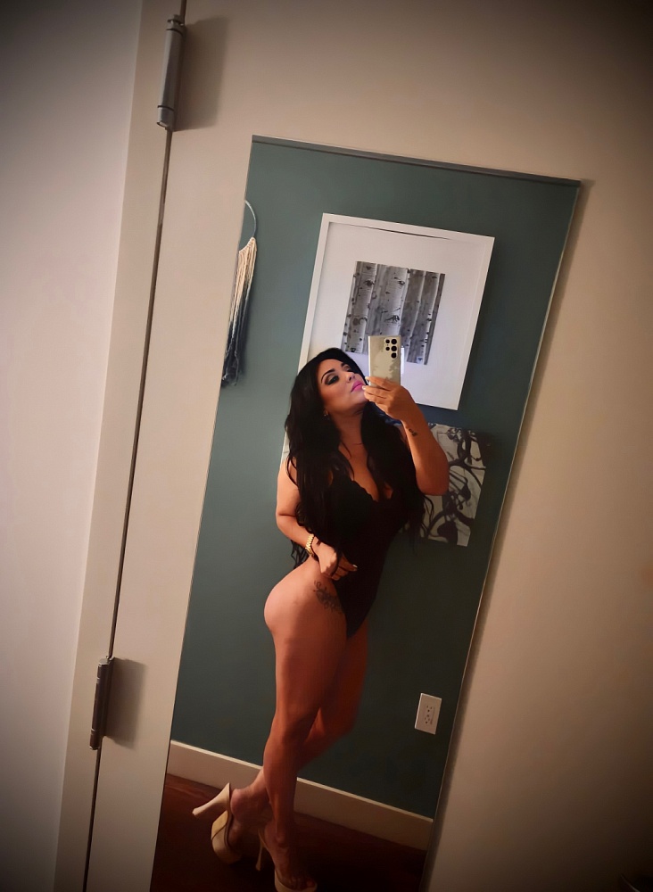 Mia