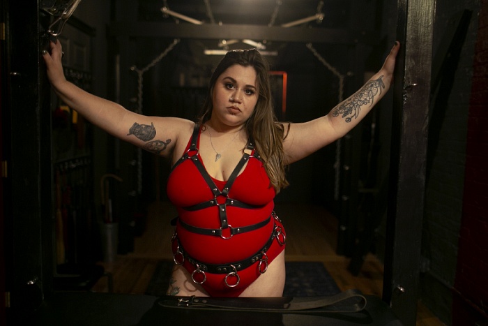 Mistress Mia Action