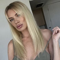 Helena Available for u’s Avatar