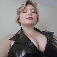 Goddess Helene Roth’s Avatar