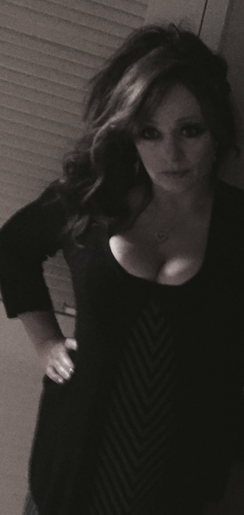 Elegant Brooke